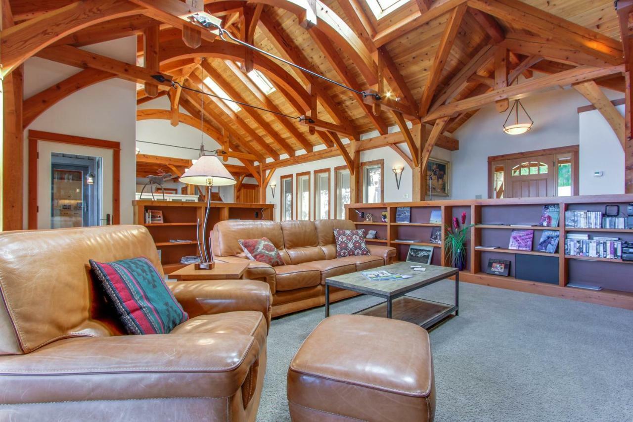 Bottle Bay Lakefront Lodge Sandpoint Buitenkant foto
