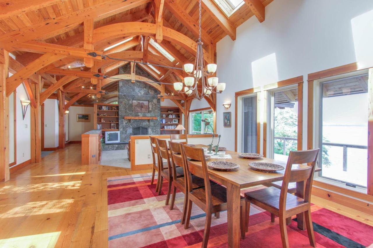 Bottle Bay Lakefront Lodge Sandpoint Buitenkant foto