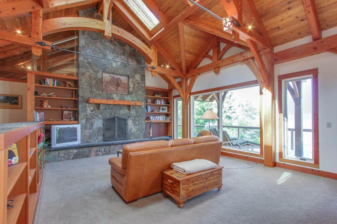 Bottle Bay Lakefront Lodge Sandpoint Buitenkant foto